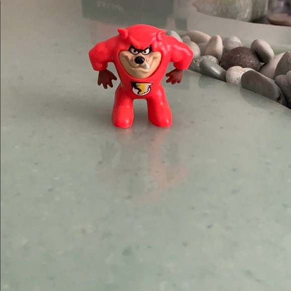 Warner Bros. Other - WARNER Bros 1991 LOONEY TUNES 2.5'' TAZ TAZMANIAN